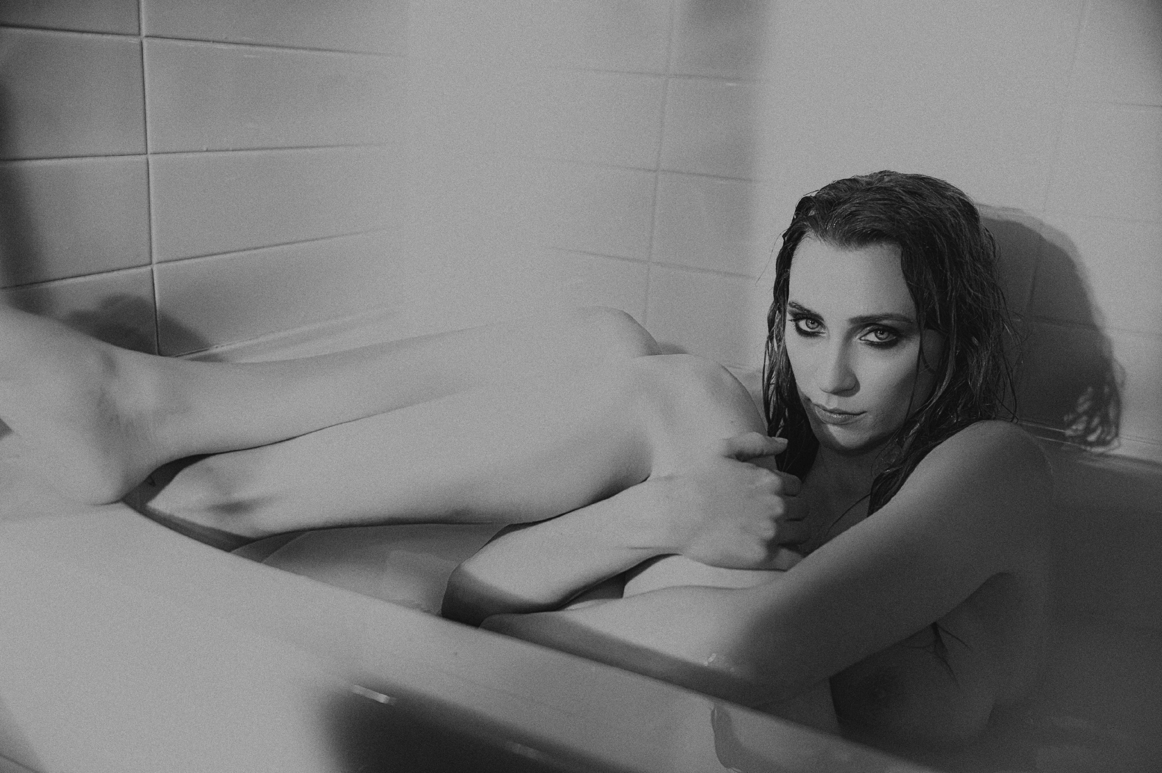 Tub book FOS 100 (tub_book_FOS100.jpg) - 20934170 - hosted at free image ho...